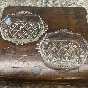 VINTAGE CLEAR GLASS SERVING DISH